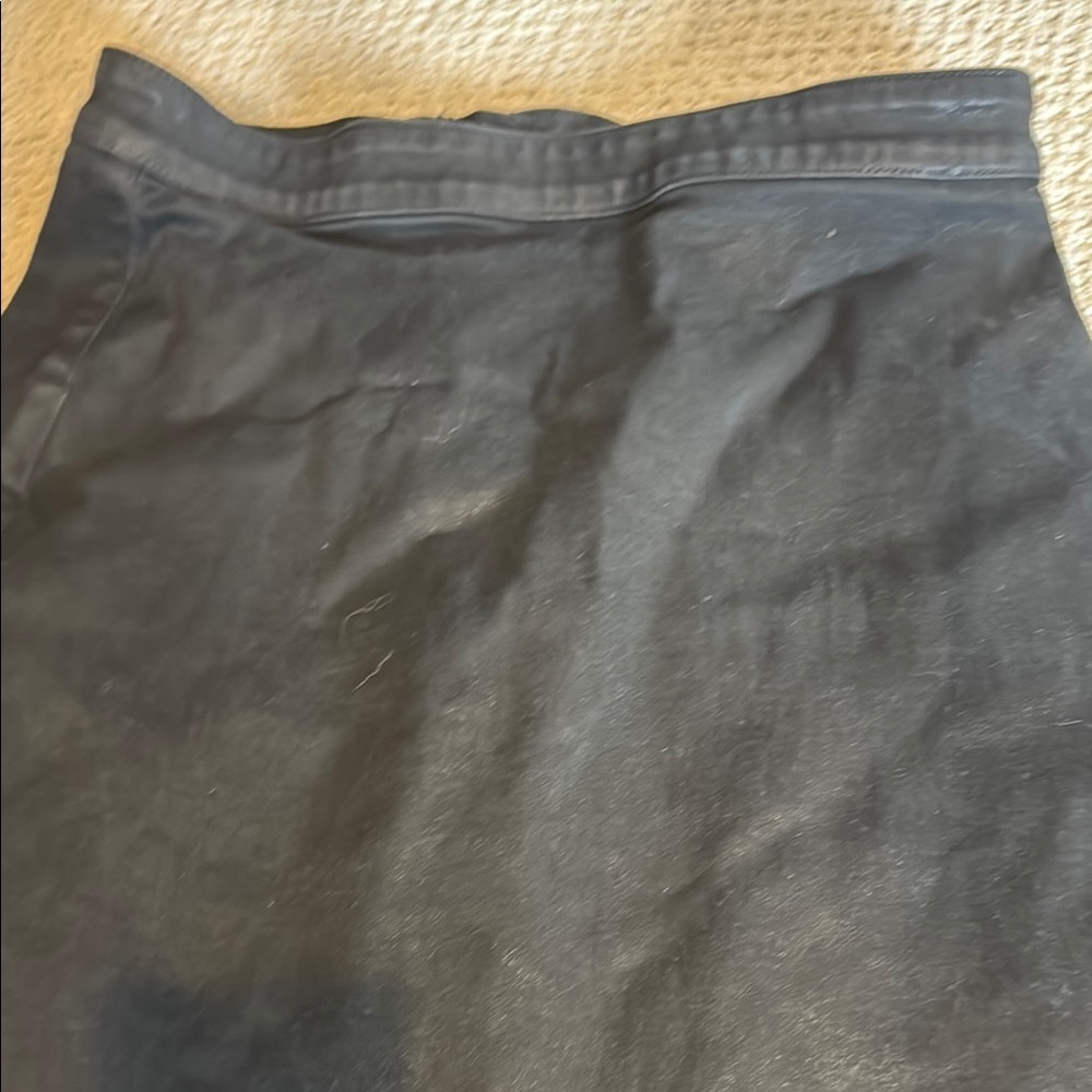 Classic Black Pencil Skirt Knee-Length Workwear - Picture 3 of 6